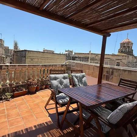 Dom wakacyjny 2bdr Delightful House With View *